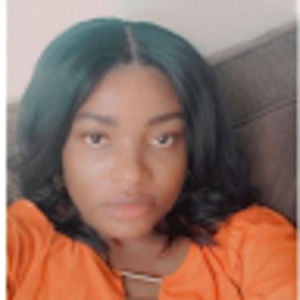 Meet your Posher, Claire